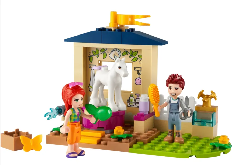 Encouraging social interaction LEGO41696 LEGO® Friends Pony-Washing Stable