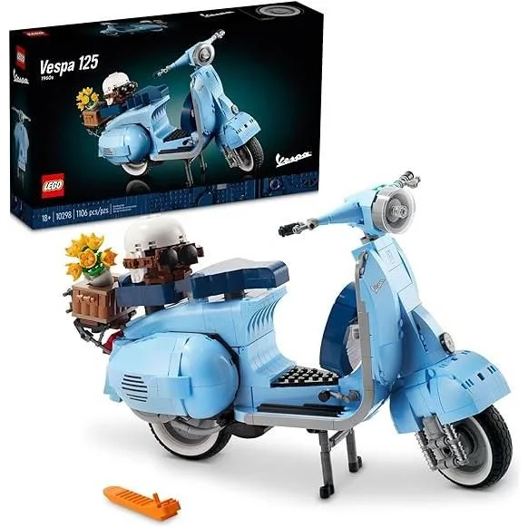 Captivating and enchanting LEGO worldsLego 10298 Vespa 125