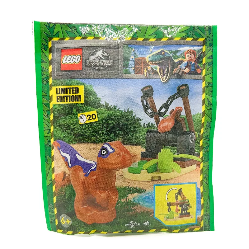 Beautifully crafted LEGO sculpturesLEGO Jurassic World Raptor and Trap Paper Polybag Pack (122326) Beautifully crafted LEGO sculpturesLEGO Jurassic World Raptor and Trap Paper Polybag Pack (122326)