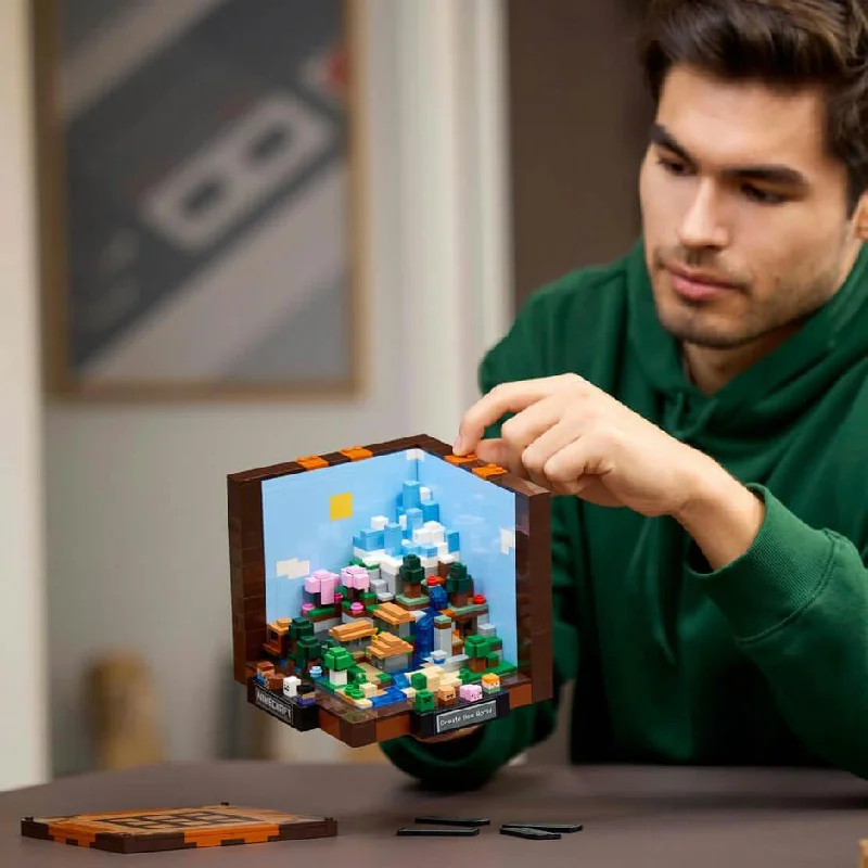 Precisely scaled LEGO miniaturesLego Minecraft 21265 The Crafting Table