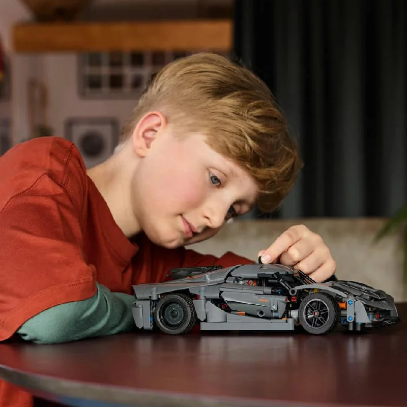 Promoting spatial awareness LEGOLEGO Technic 42173 Koenigsegg Jesko Absolut Grey Hypercar