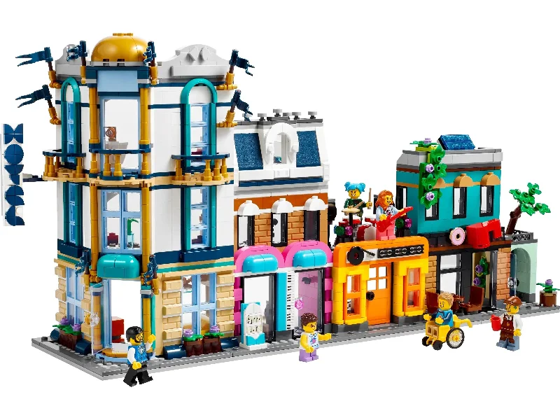 Fostering patience and perseverance LEGOMain Street Creator