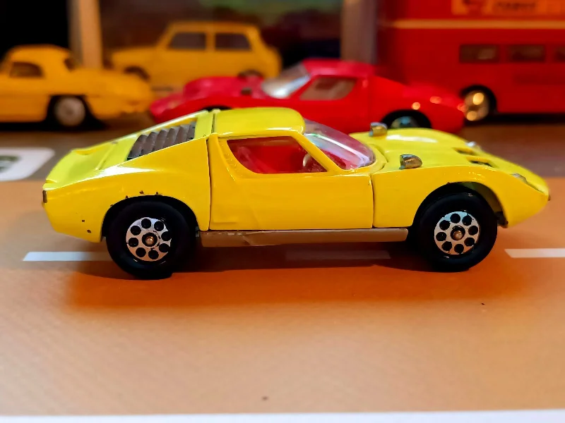 High-quality toy cars 342 Lamborghini P400GT Miura
