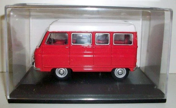 High-quality materials toys OXFORD 1/43 - JA006 AUSTIN PARALANIAN - RED